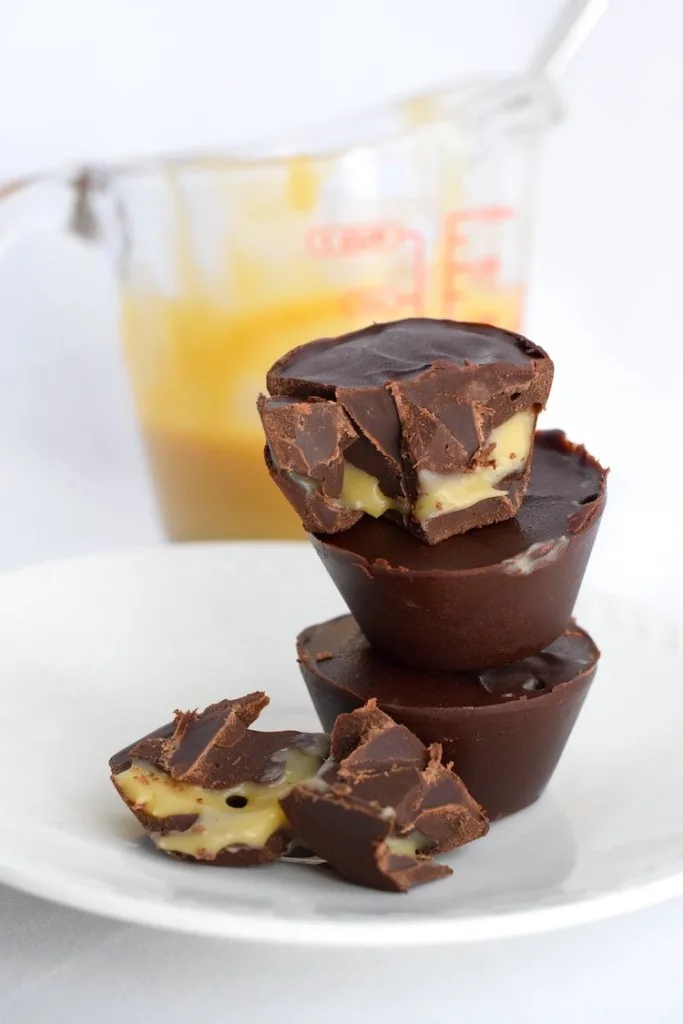 keto chocolate caramel cups