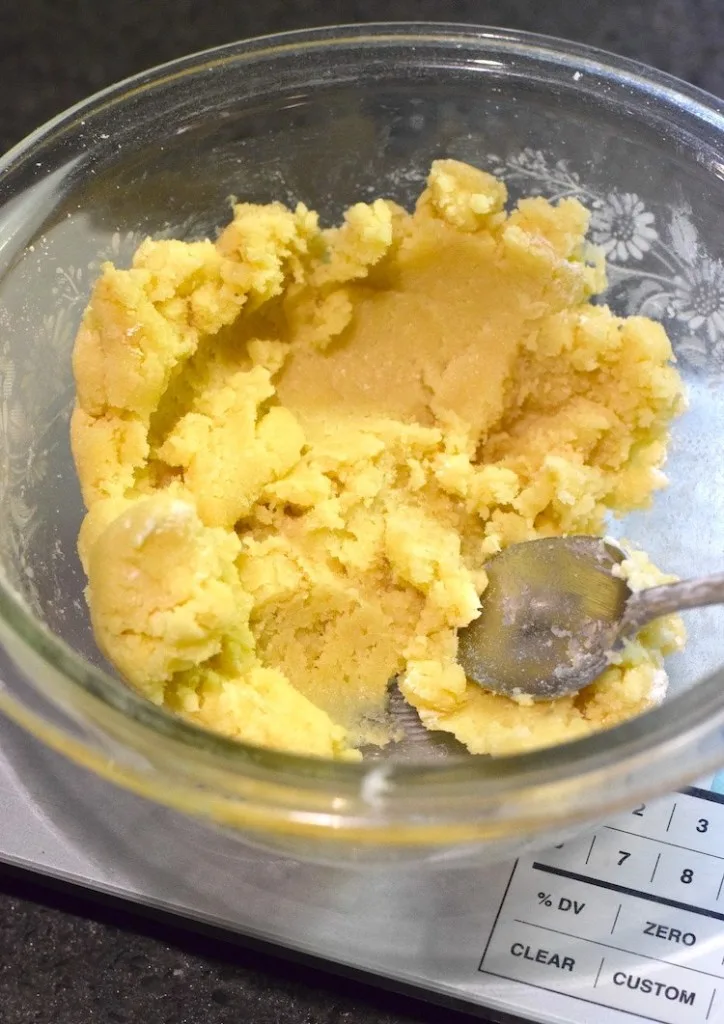 cream cheese keto dough