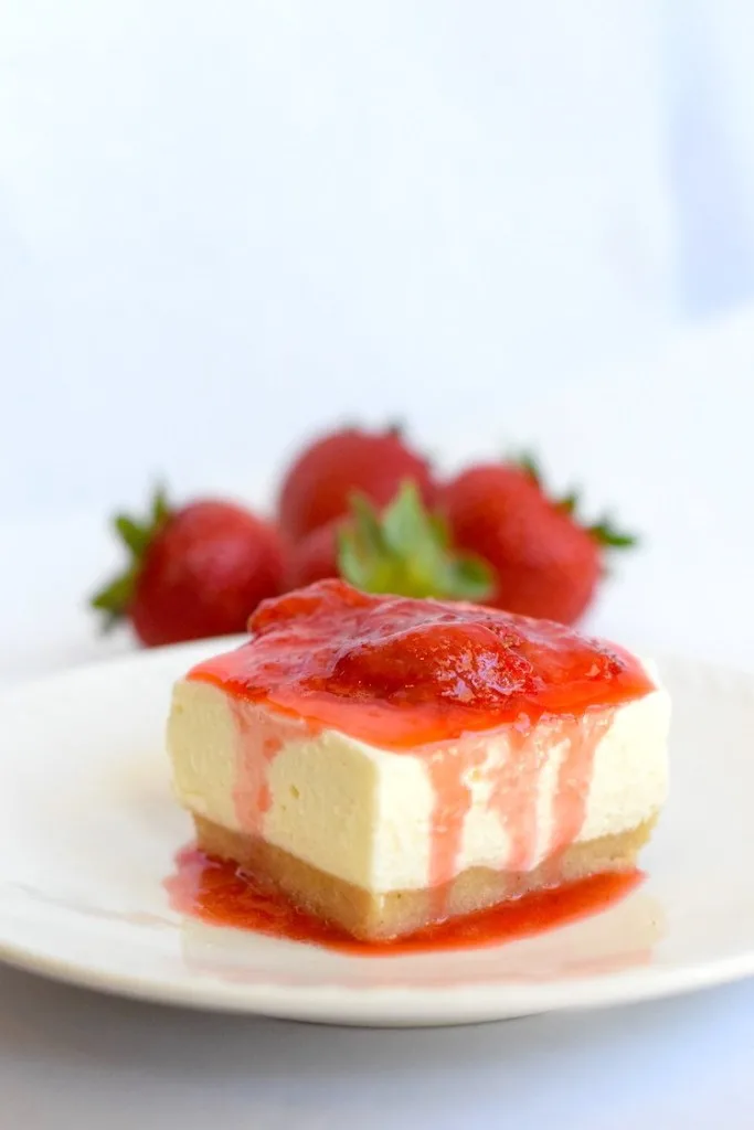 keto no bake strawberry cheesecake