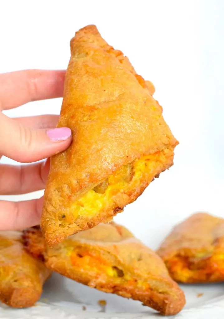 low carb sausage and egg breakfast pockets