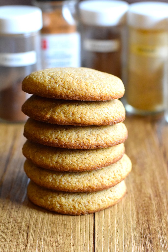 keto spiced ginger cookies recipe