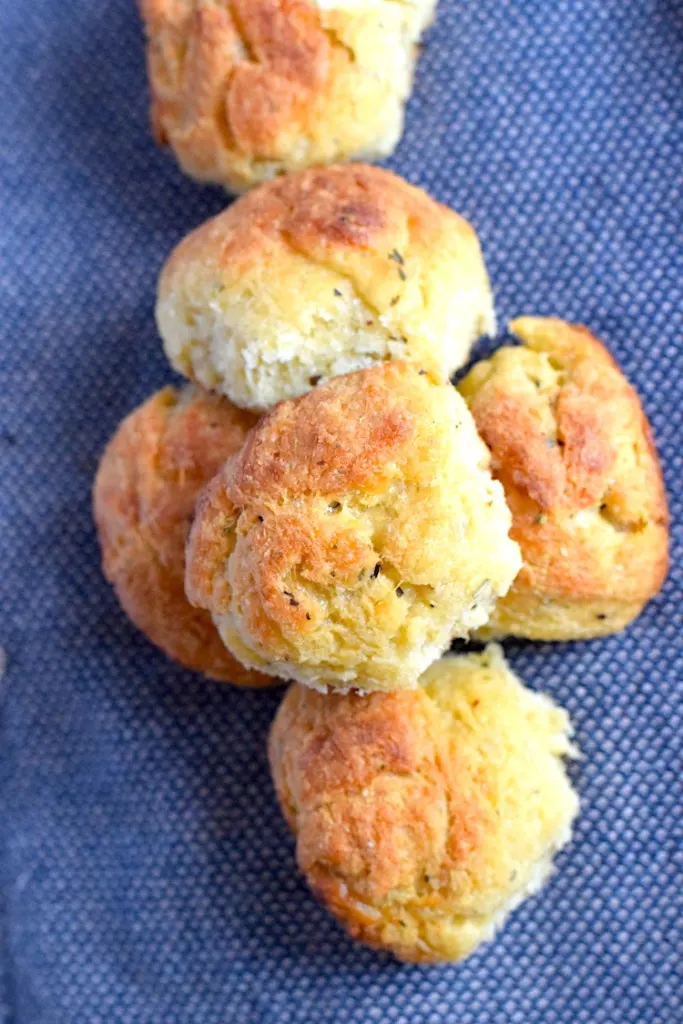 keto dinner rolls