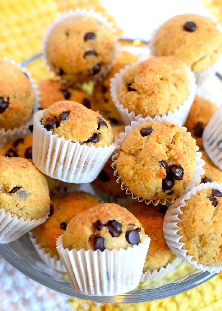 keto mini banana chocolate chip muffins