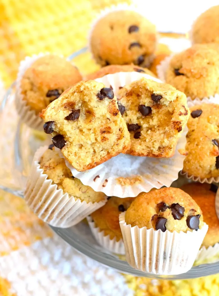 low carb mini banana chocolate chip muffins