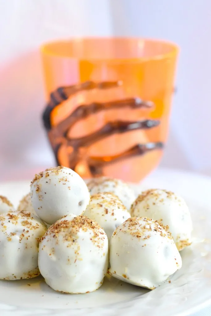 keto no bake pumpkin pie balls