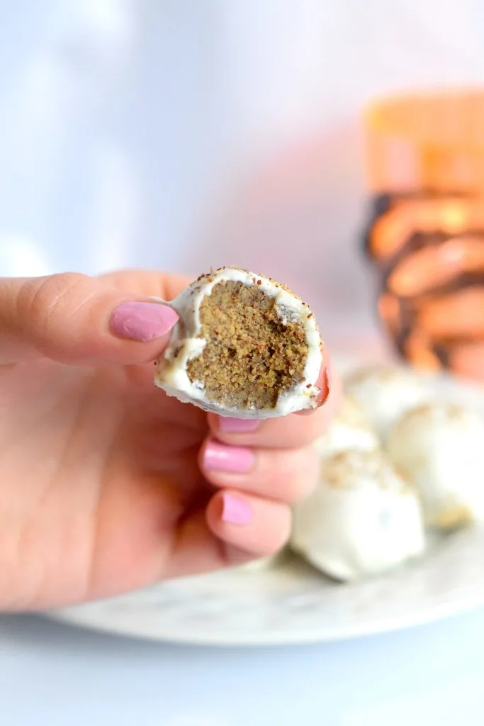 keto no bake pumpkin spice balls