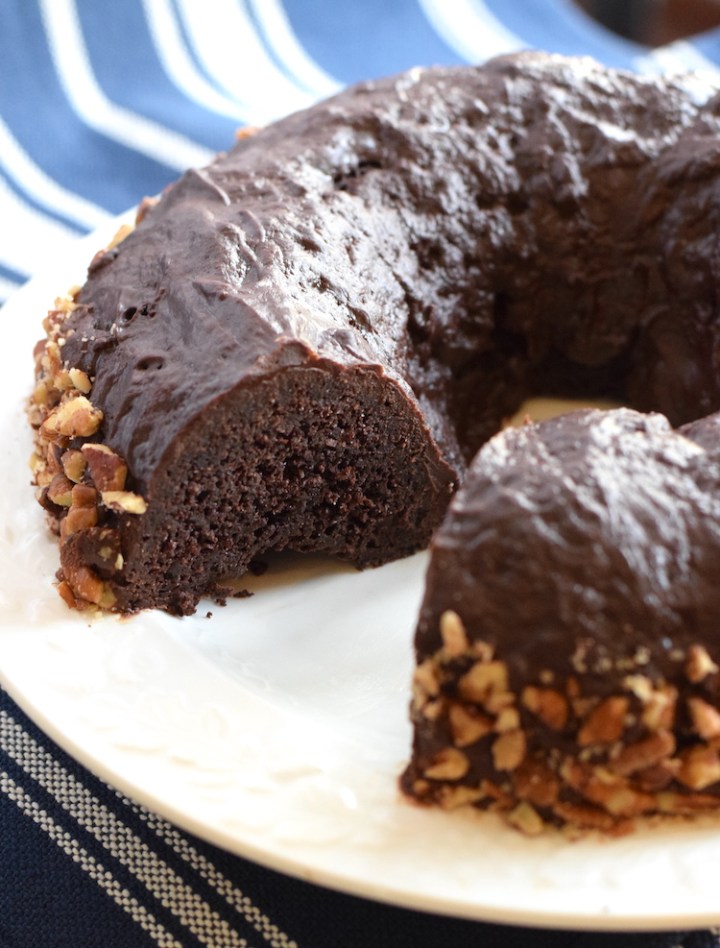 low carb sugar free bundt cake - Mouthwatering Motivation