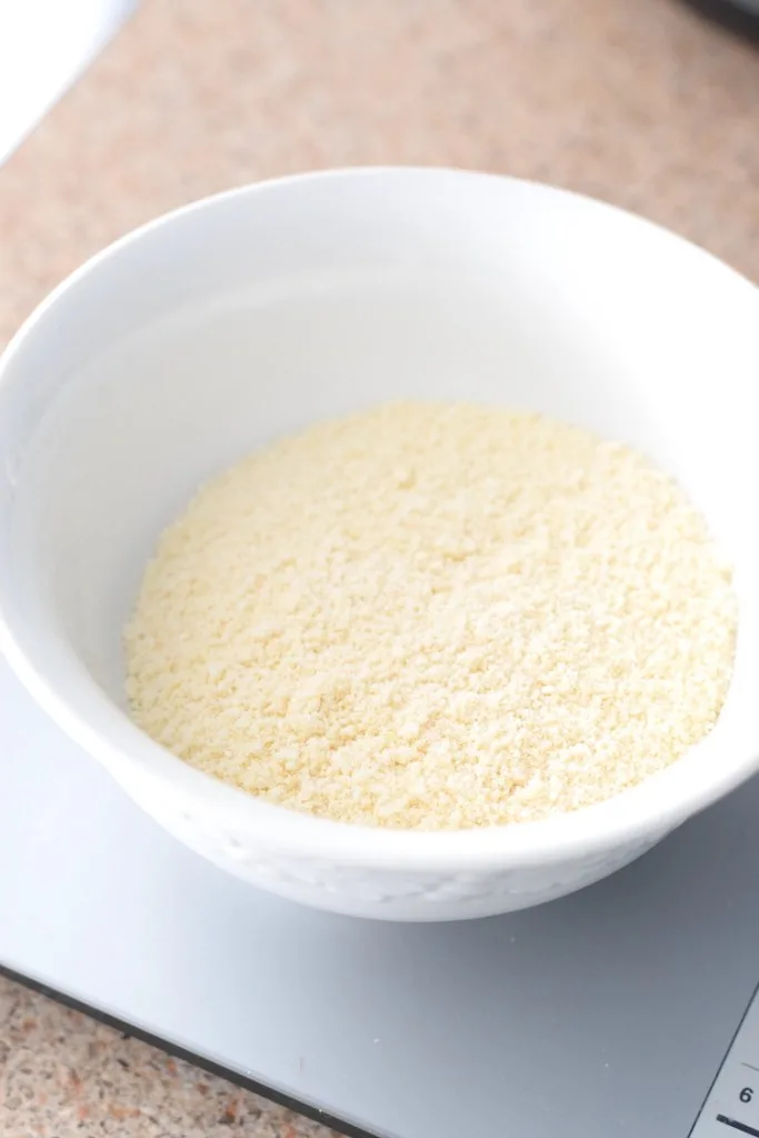 almond flour, coconut flour, xanthan gum