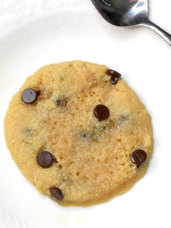 easy keto chocolate chip cookies