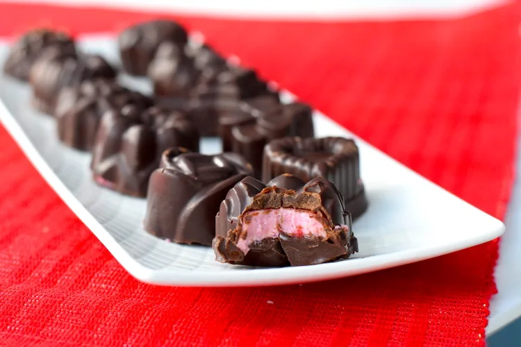 keto strawberry marshmallow chocolates