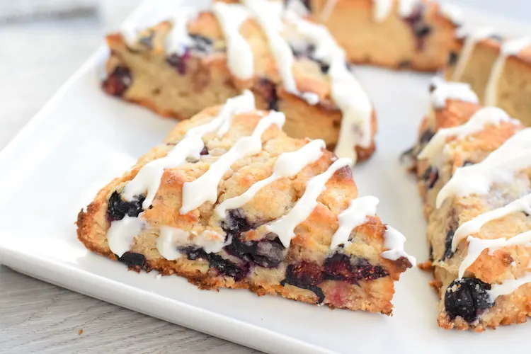 almond flour blueberry scones