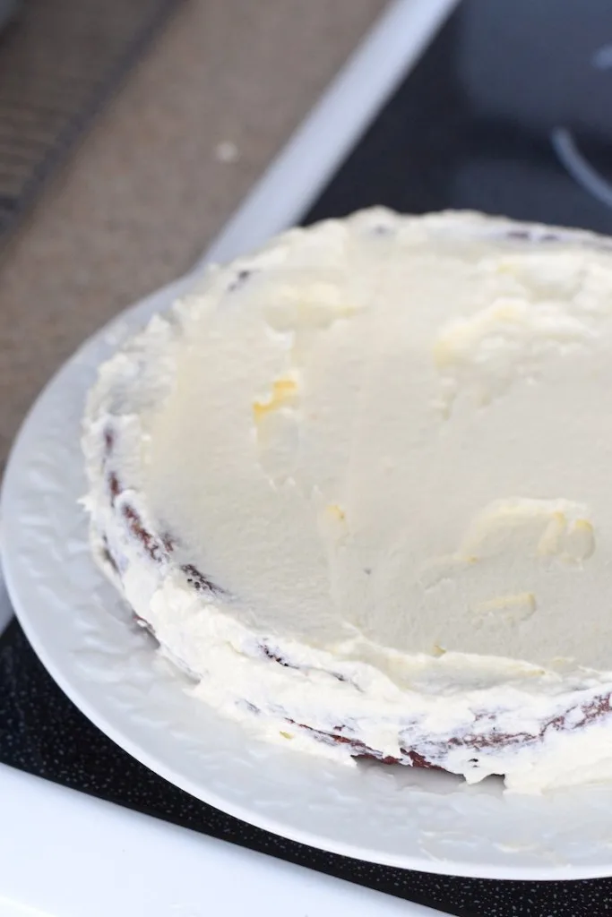 cream cheese frosted keto cake