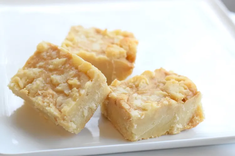 keto caramel shortbread