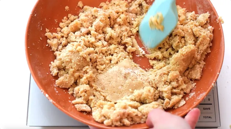 almond flour crumble