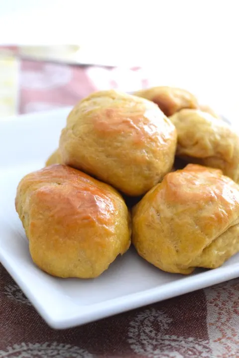 The Best Keto Dinner Rolls 2021
