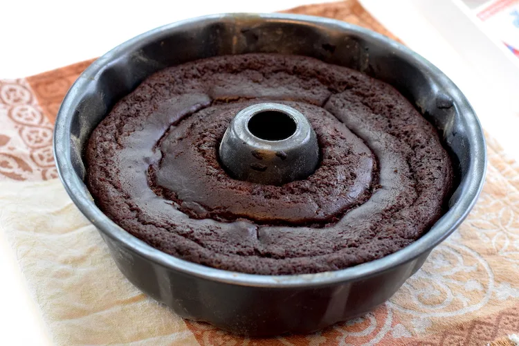 keto bundt cake