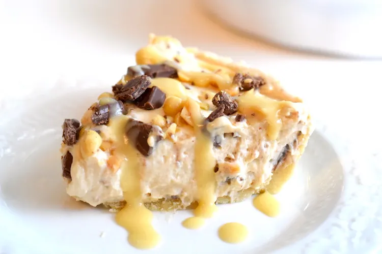 keto snickers pie