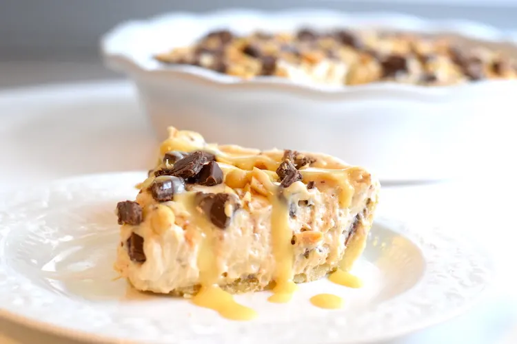 keto snickers pie